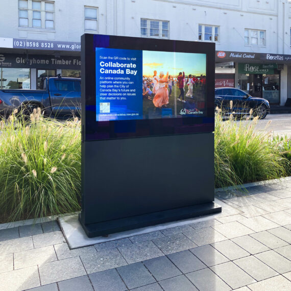LCD Digital Signage Supplier